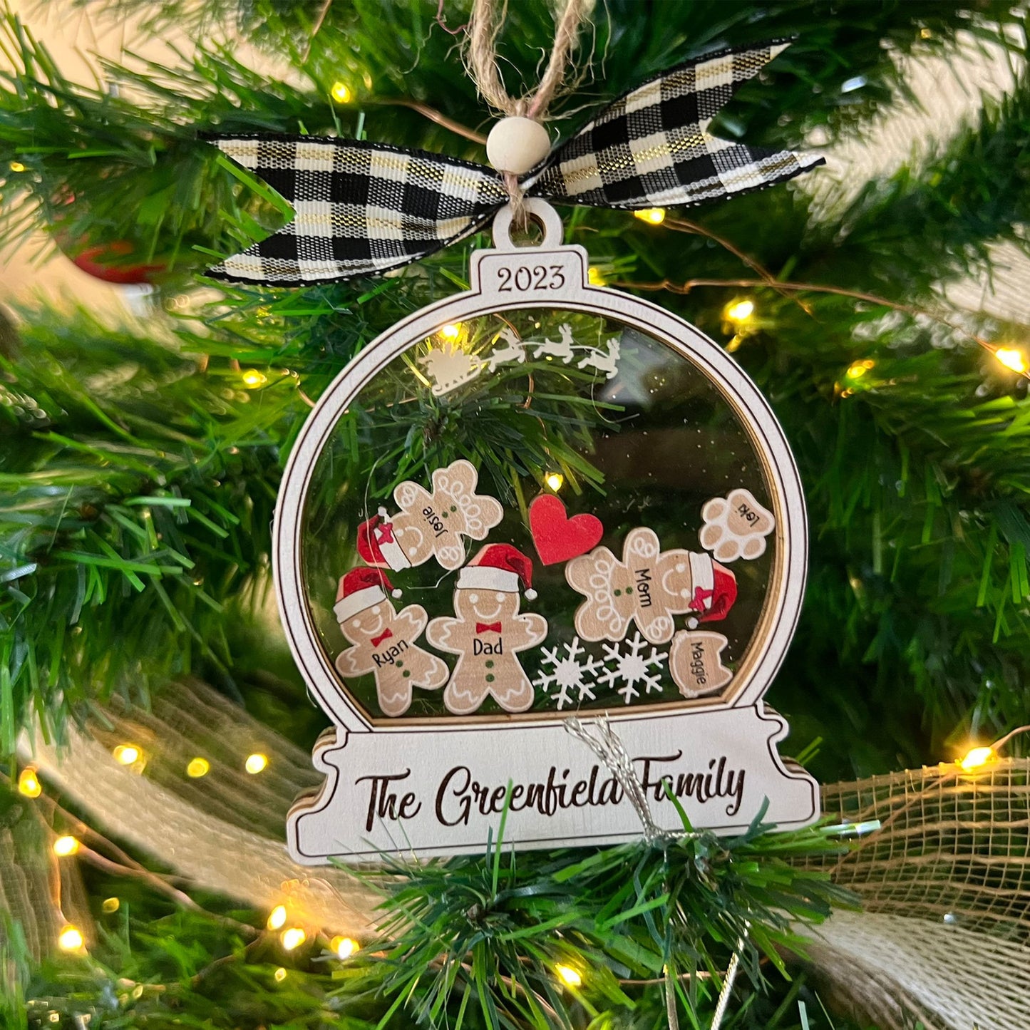 Personalized Gingerbread With Hat Family Christmas Ornament, Custom Family Ornament 2026, 4D Customized Cookie Ornament Gift for Christmas - product image 7
